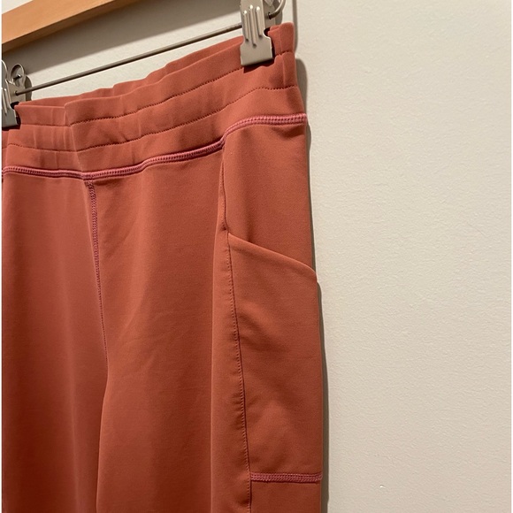 Fabletics High-Waisted Performance Joggers Size Small - Picture 9 of 13